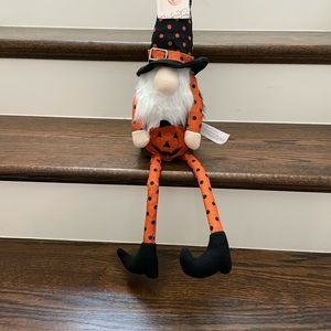 HALLOW HOME HALLOWEEN GNOME